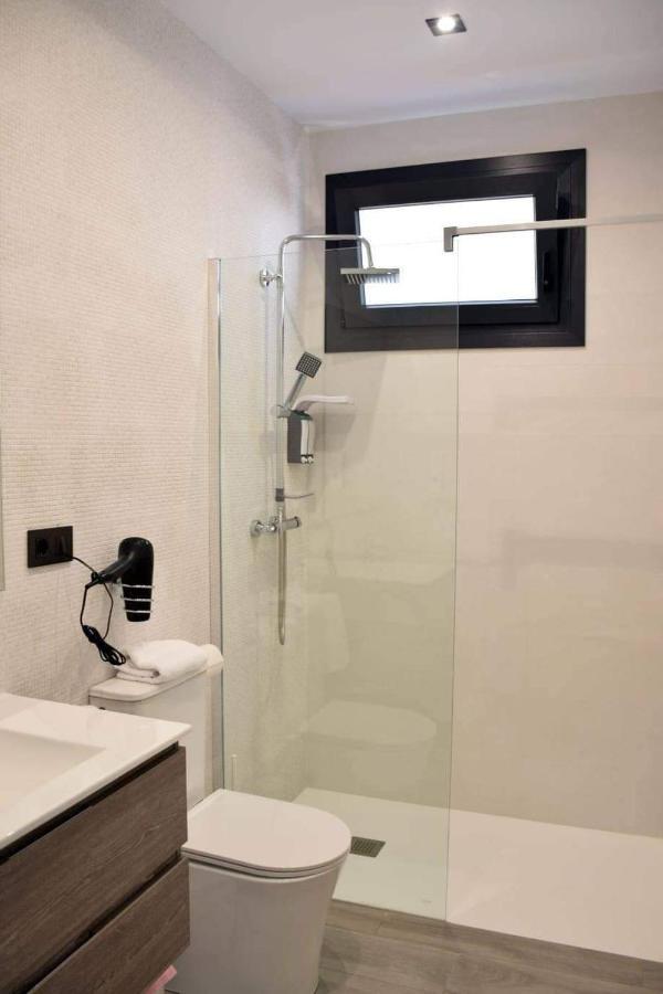 Alojamientos Lola, Suite Con Jacuzzi Benalup-Casas Viejas Luaran gambar